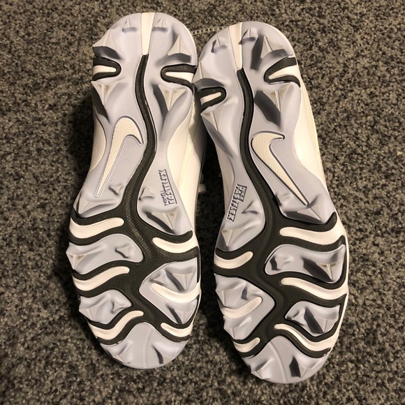 Nike Vapor Untouchable Shark 4 Big Kid Cleats - Picture 4 of 8